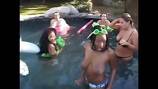 Tattooed dude fucks a chubby suntanned near the come together in style